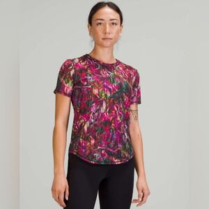 Lululemon High Neck Running & Training T-Shirt Hyper Flow Pink Size 6 Pre-owned